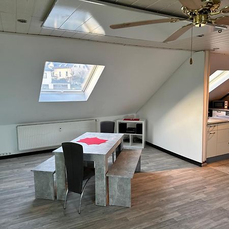 Monteurwohnung - Ferienwohnung Naehe Limburg An Der Lahn Flacht المظهر الخارجي الصورة