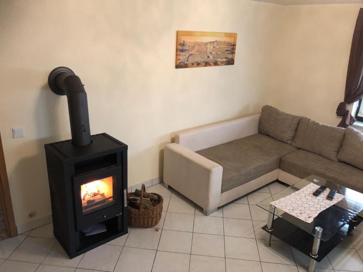 Monteurwohnung - Ferienwohnung Naehe Limburg An Der Lahn Flacht المظهر الخارجي الصورة